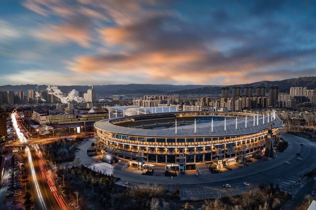 今夜冲纪录！萨拉赫只差两球，就能成欧冠50球非洲第一人